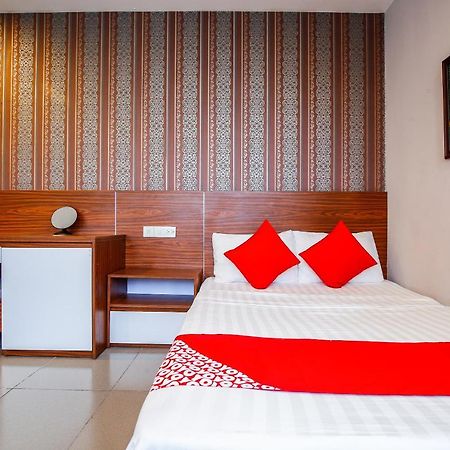 Oyo 491 Truong Sa Hotel Da Nang Exterior photo